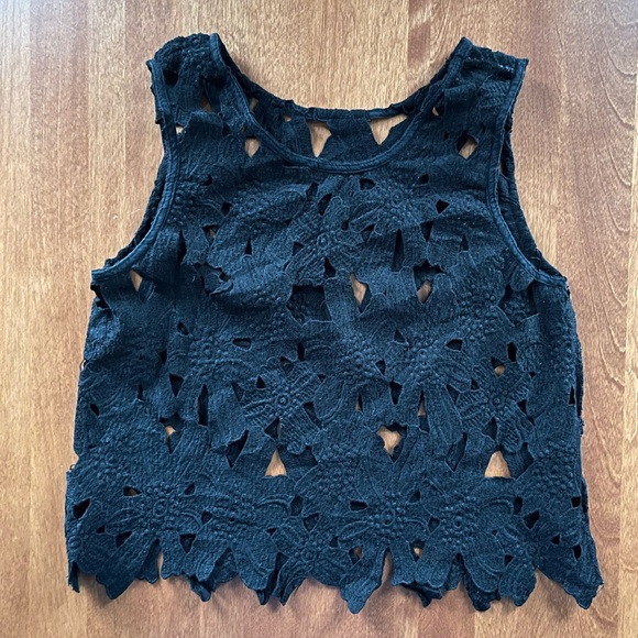 Textured Black Gothic Flower Top - Picture 3 of 10